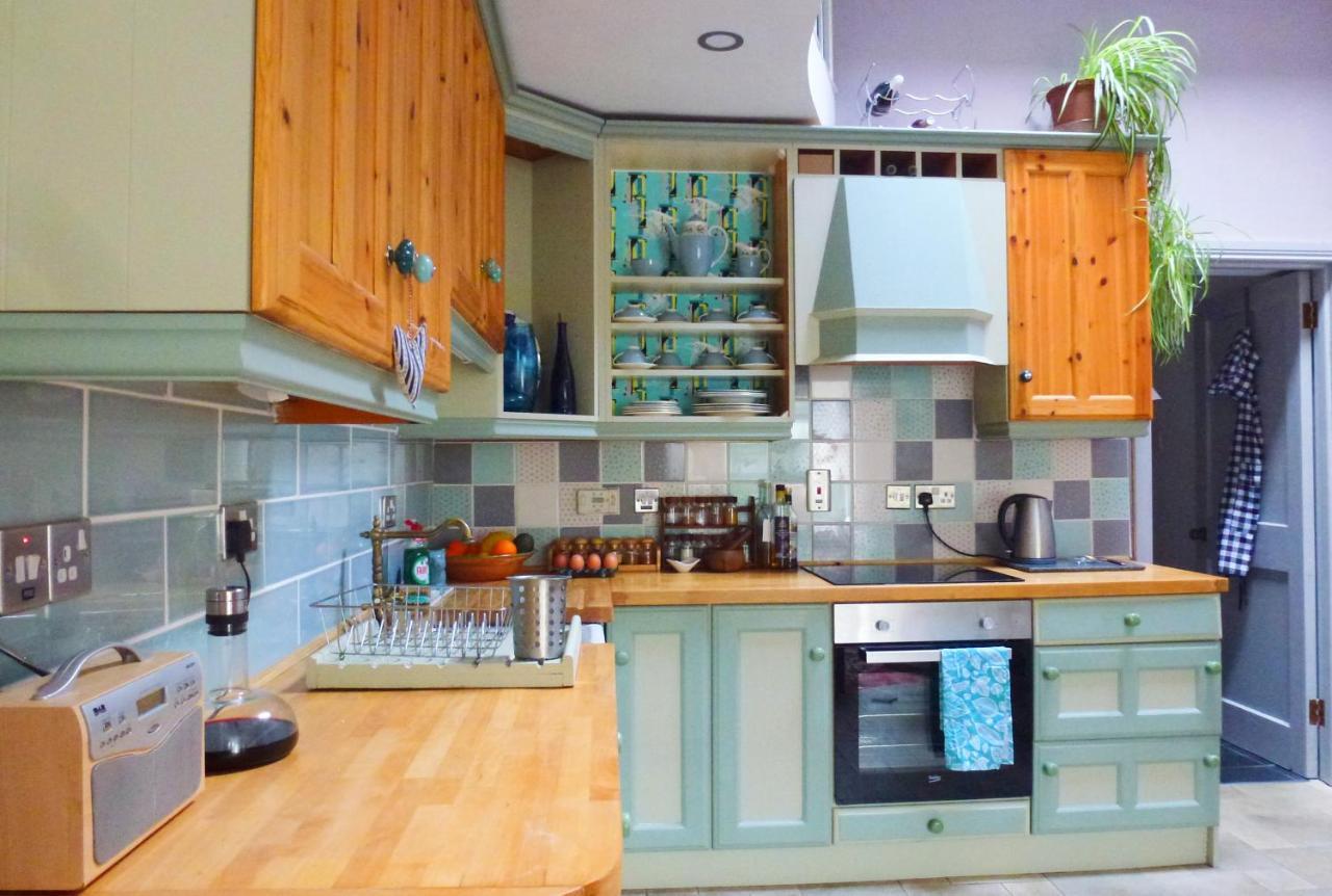 Enchanting One Bed Split-Level Cottage Ростревор Екстер'єр фото